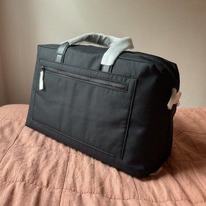 AWAY luggage The Everywhere Bag in black brand new in box Retail $195